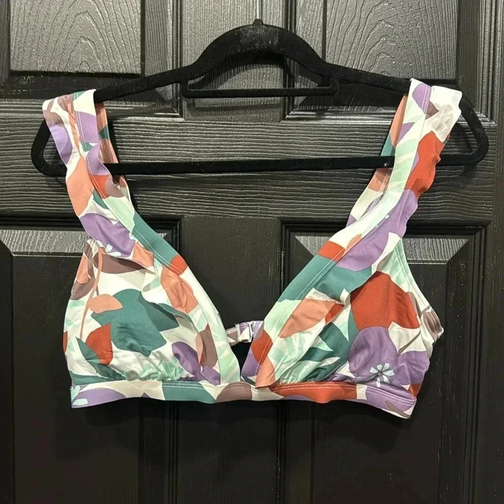 Time and tru swimsuit top